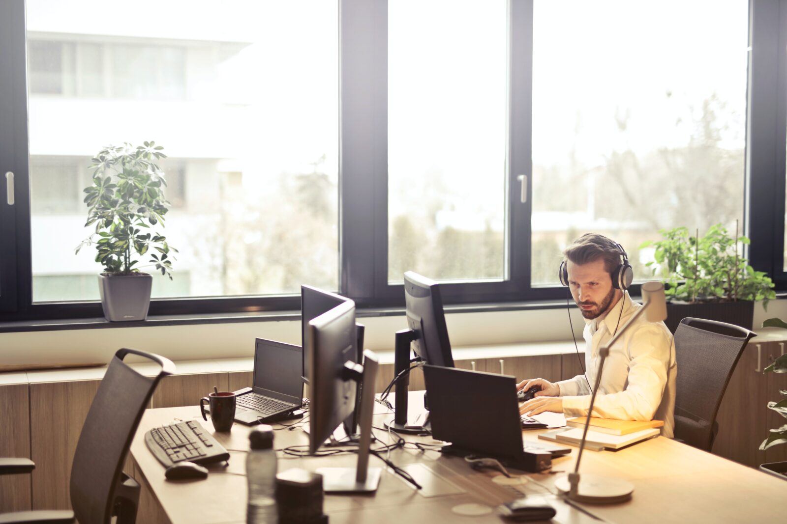 Top benefits of remote help desk | 8 Reasons to set up a remote help ...